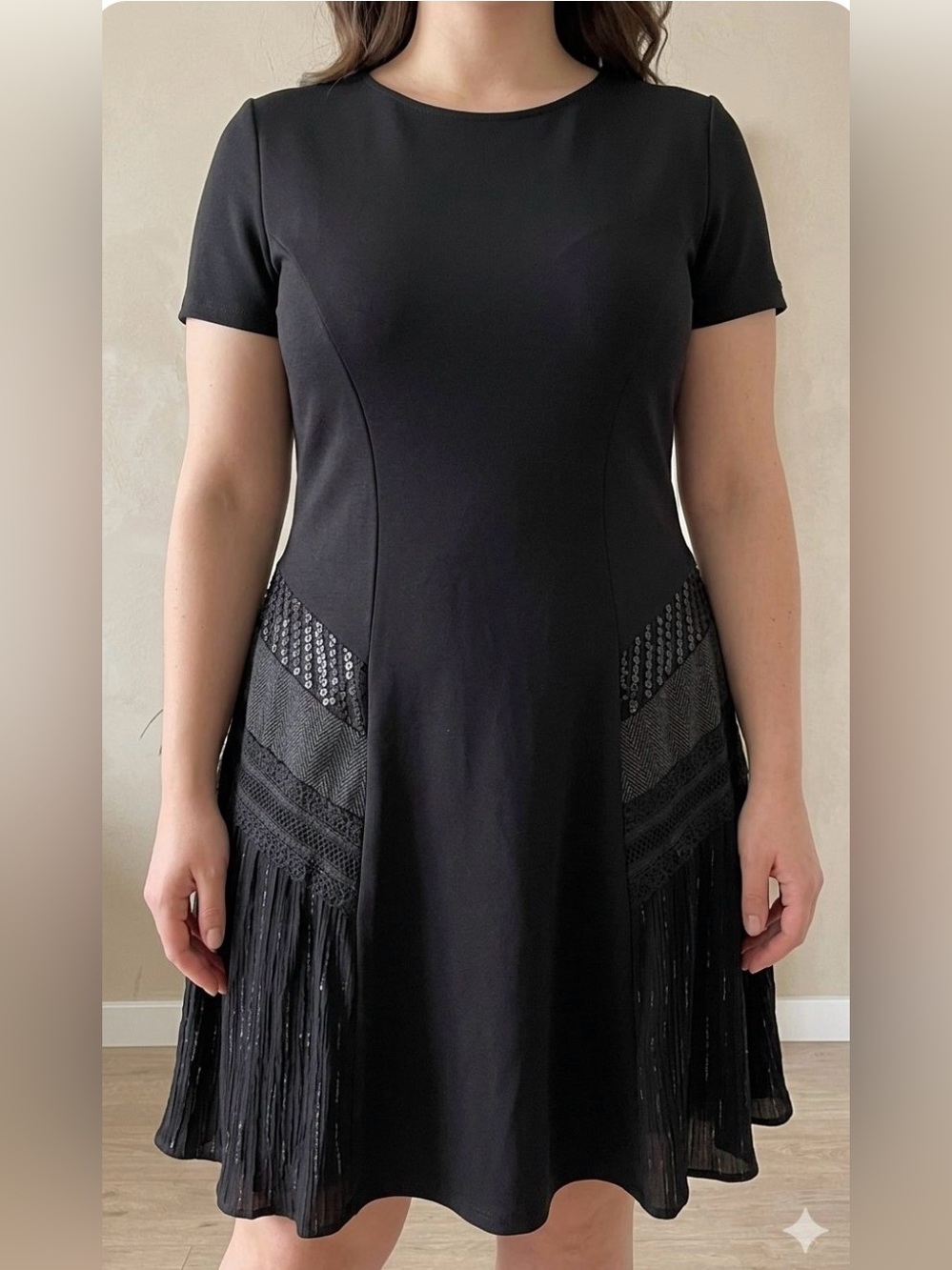 Desigual black short-sleeve dress w: elegant lace and sequin-style detailing